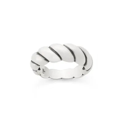 Half Twist Ring